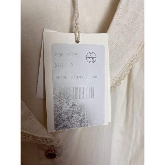 NWT Simple Retro Embroidered Lace Crochet Button Top Women’s Sz Small Ivory - Picture 4 of 7